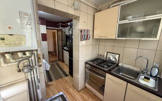Apartament 3 camere decomandate, etaj 2 – zona Piata Centrala - Poză 6