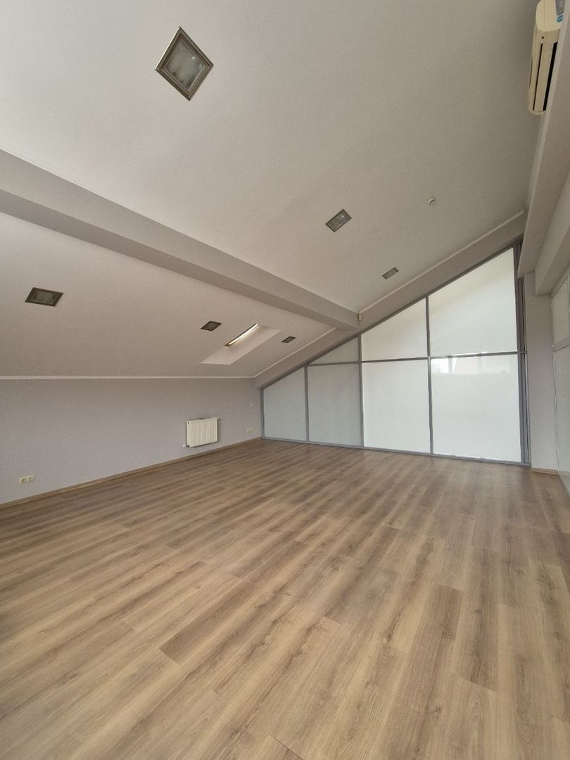 Spațiu comercial cu 6 camere de închiriat în Centru, Chișinău - Poză 6
