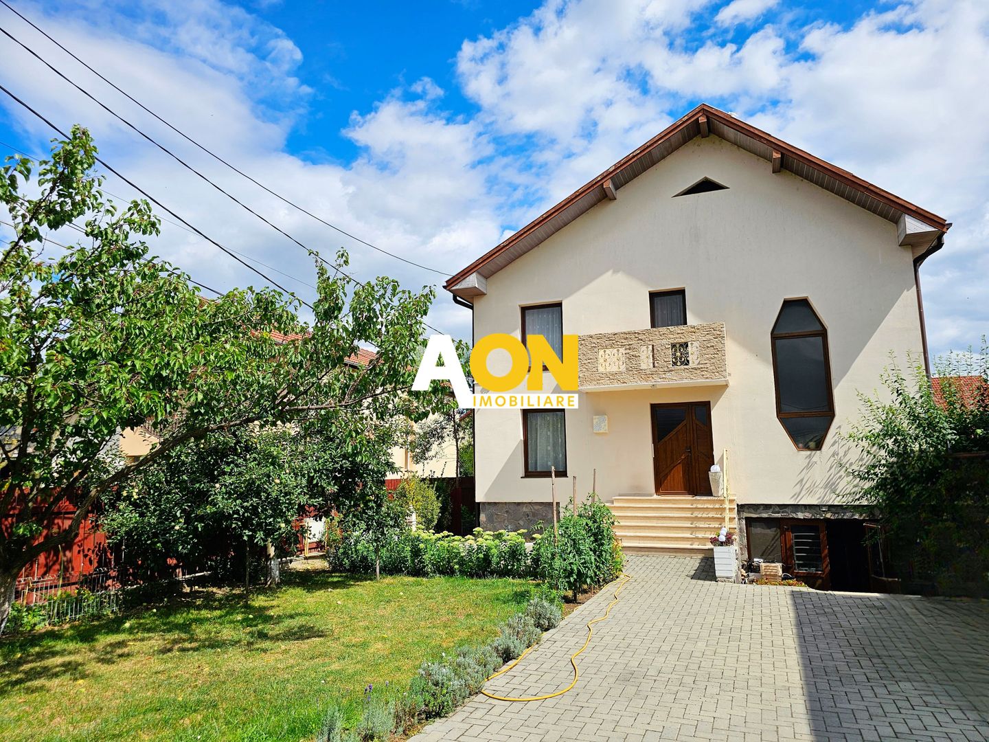 Casa eficienta energetic, 5 camere, 540 mp teren, Partos - Poză 1