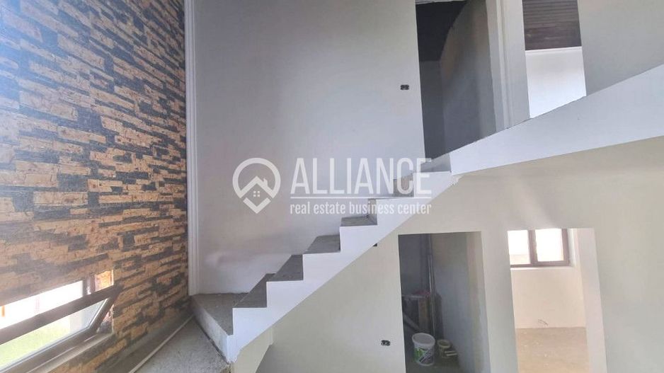 VALU LUI TRAIAN ( COD 02) -  Casa Superba 4 Camere aproape de conac - Poză 10