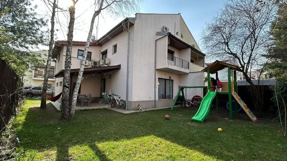 Casa cu 5 camere si garaj - la 100 ml distanta de lacul Grivita - Poză 3