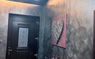 Vila deosebita cu piscina interioară - Poză 3