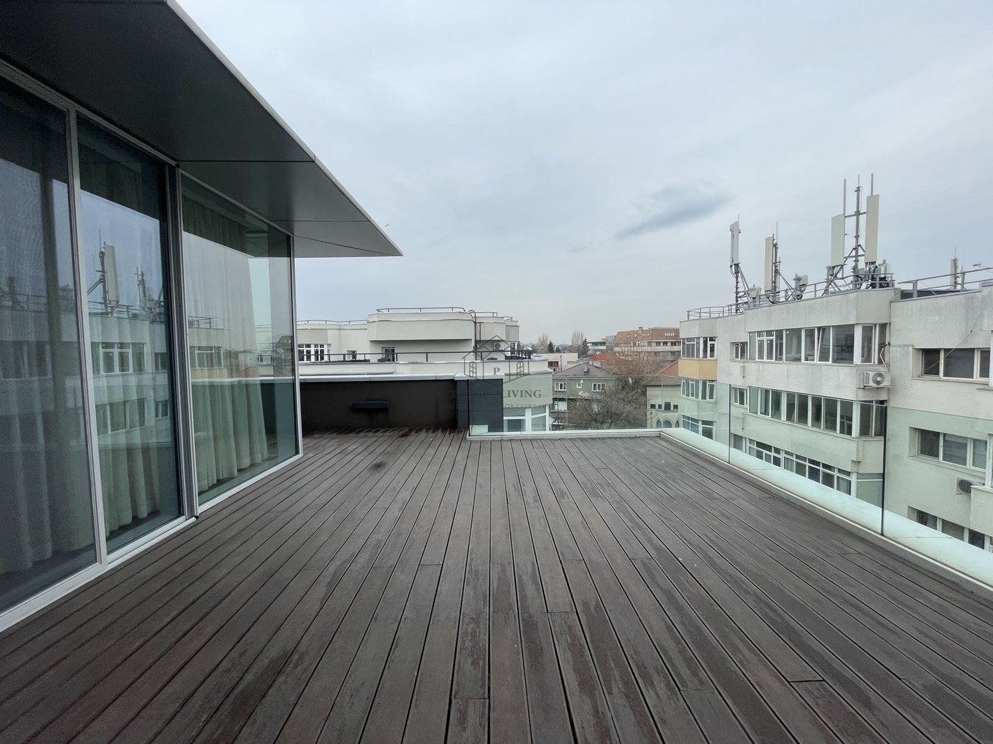 APARTAMENT SUPERB DE 3 CAMERE LA INCHIRIERE IN ZONA DOROBANTI - Poză 27