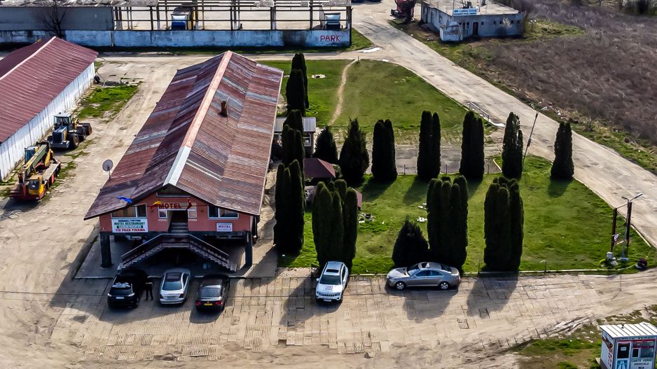 4,2 Ha Motel Restaurant & Servicii TIR DN7 Nădlac, centura Autostradă - Poză 4