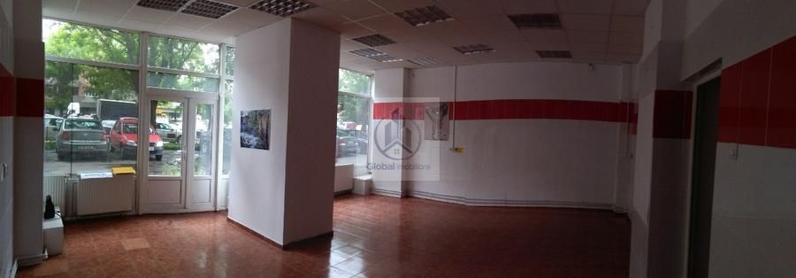 Spatiu comercial , stradal statie metrou Pacii - Poză 3