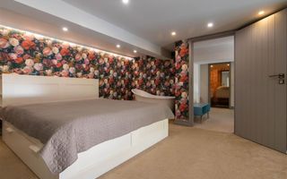 ?** Apartament superb pe doua niveluri Ultrafinisat Semicentral ** - Poză 28