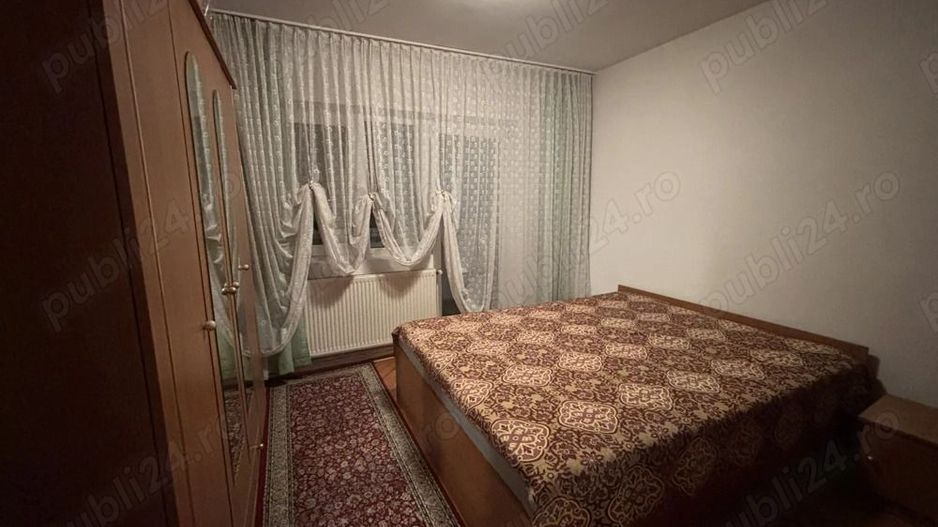 Apartament 3 camere zona Aradului parter cu balcon - Poză 4