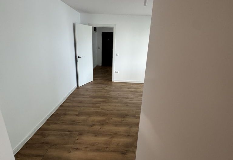 BRASADAS vinde ap 2 Cam Micro16 Etaj 2/4. - Poză 1