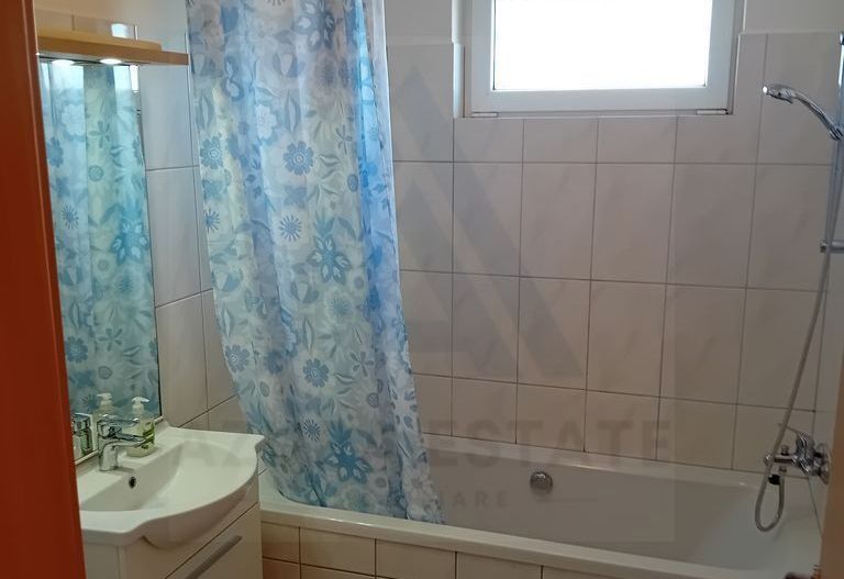 Apartament 3 camere balcon 5 mp si parcare privata zona Turnisor - Poză 8