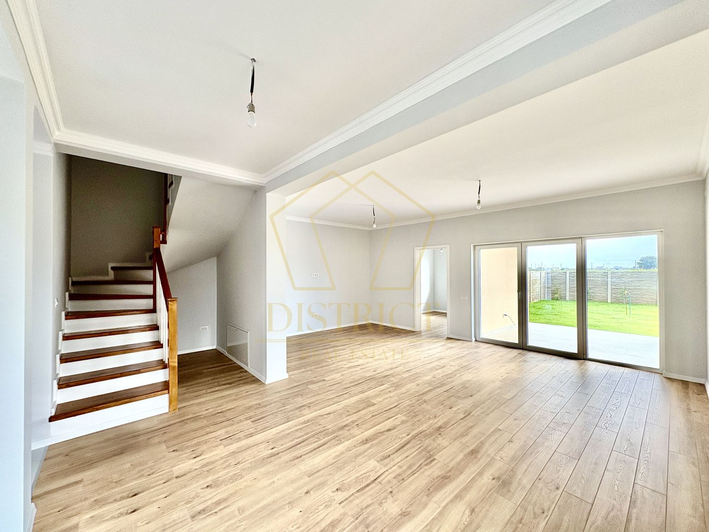 Duplex spațios cu 5 camere si 2 bai | Mosnita Noua | Pizzeria La Paul - Poză 3