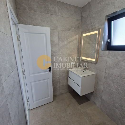 Vila Miroslava - langa Family Market - Asfalt - INTABULATA - Poză 7