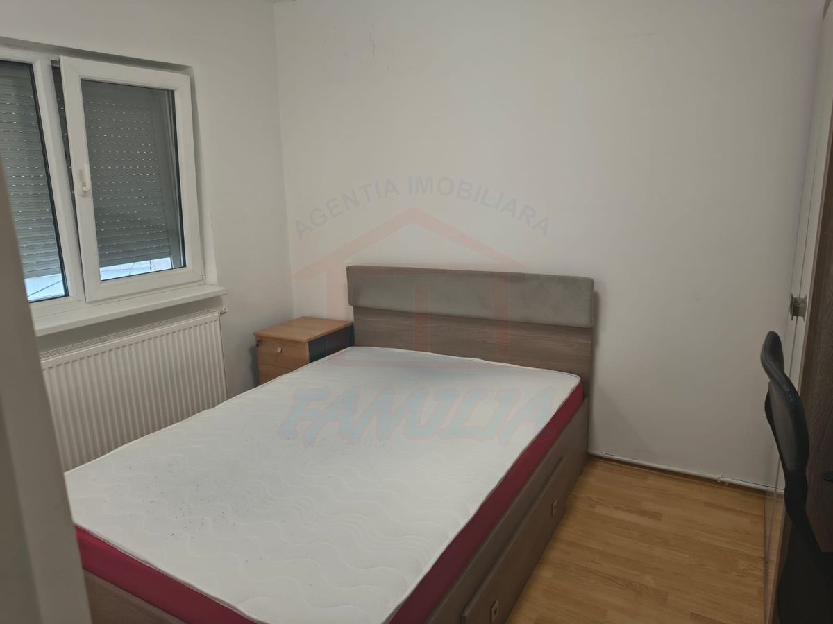 🏡 Apartament 3 camere – Mazepa | Etaj 1 | 450 Euro/luna - Poză 3