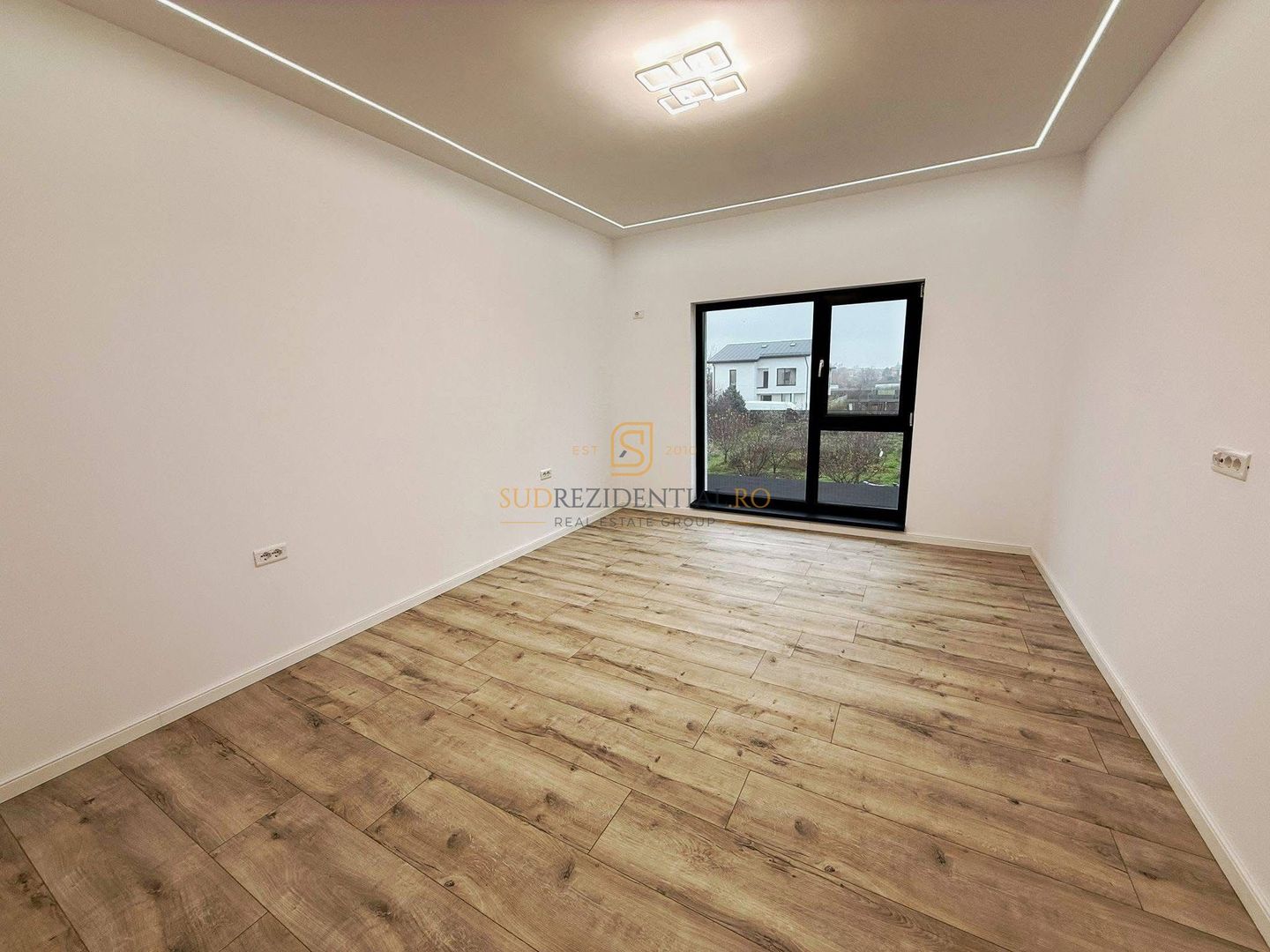 Vila individuala de vanzare, 4 camere, 3 bai, central Comuna Berceni - Poză 17