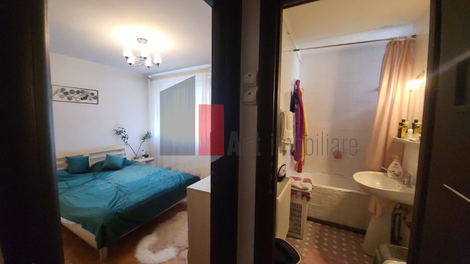 Apartament  4 camere,   Titan - Poză 3