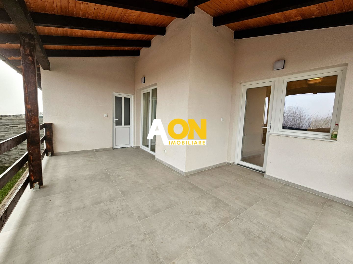 1/2 Duplex nou, cu finisaje la cheie, 4 camere, 200 mp teren, Cetate - Poză 4