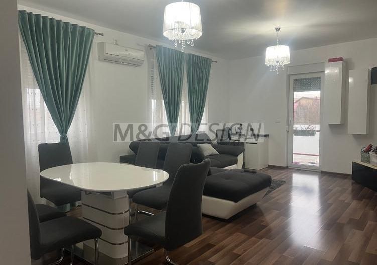Apartament 3 camere  Dumbrăvița - Poză 1