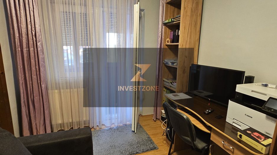 Vand apartament cu 2 camere - Poză 8