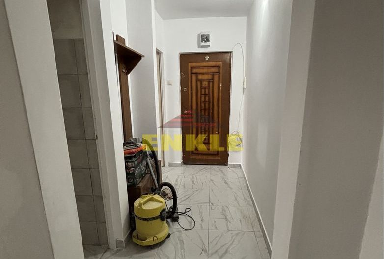 De vânzare apartament 2 camere, zona Carrefour - Poză 4
