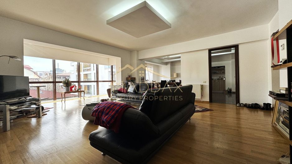 Apartament Elegant de Închiriat – 5 Camere/ 3 Băi, *Arcul de Triumf* - Poză 14