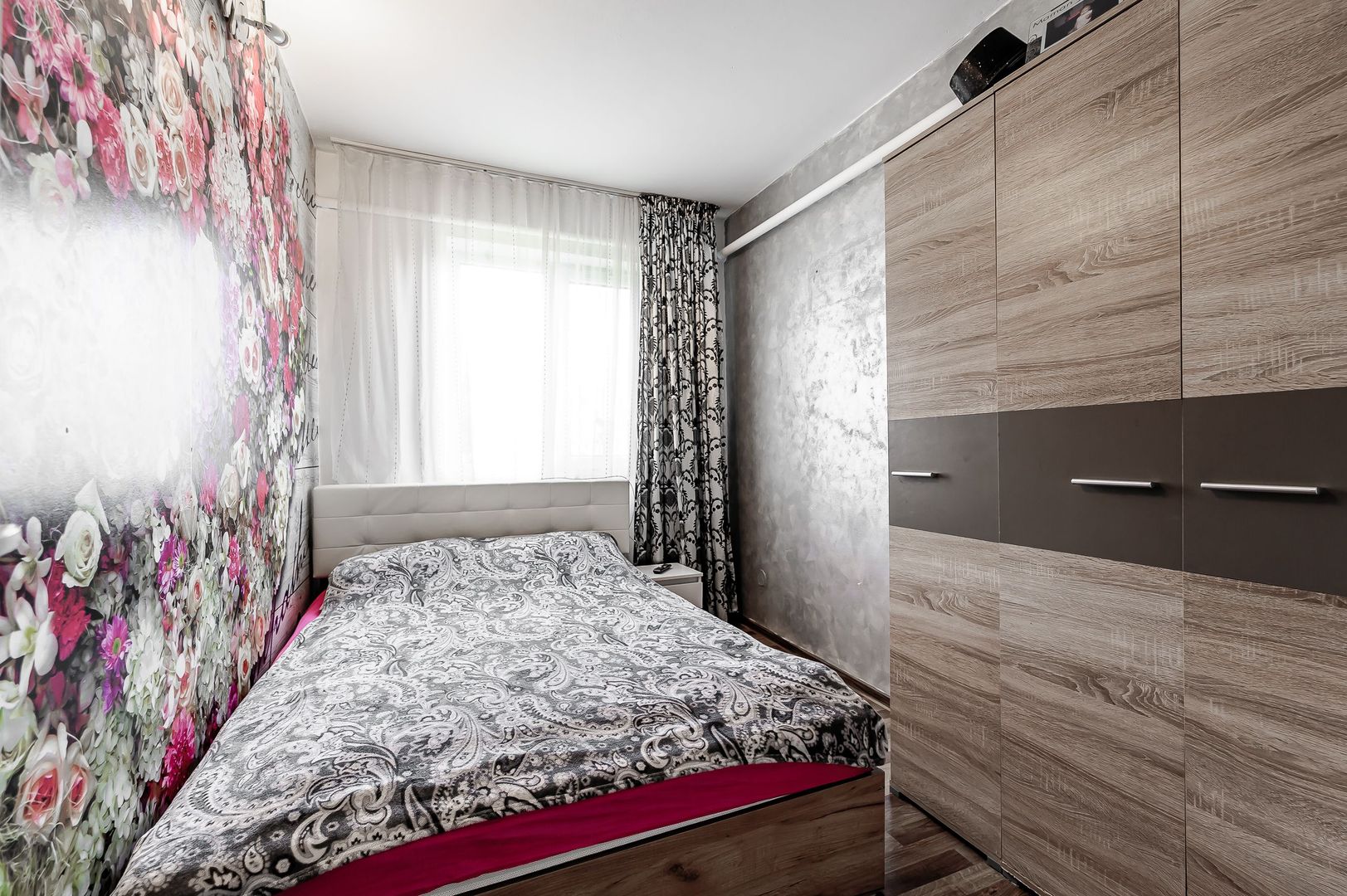 Apartament 3 camere luminos Aurel Vlaicu str Fluturilor - Poză 4
