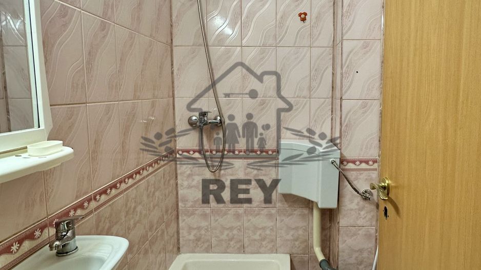 Apartament 4 camere cu garaj zona Strand- V.Aurie - Poză 15