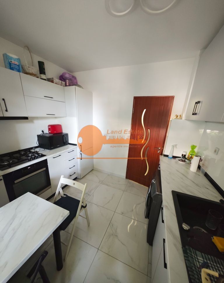 Apartament 3 Camere Complet Renovat | Metrou 1 Mai - Poză 8