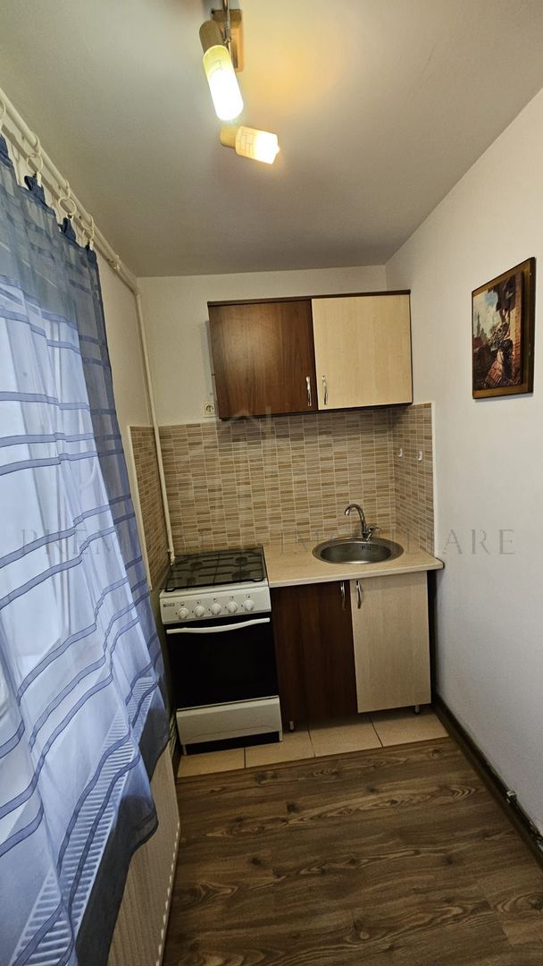 Garsonieră Confort 1 de închiriat – Onești, zonă Mal - Poză 3