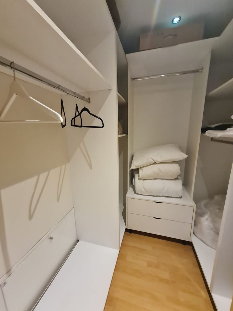 Vila spațioasă și recent renovată în Ghiroda! - Poză 23