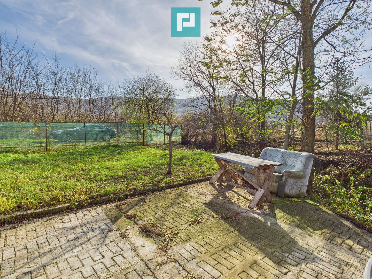 Casuță cu priveliște panoramică spre Cetatea Șiria - Poză 21