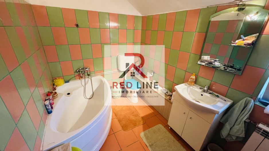 Casa in Simian - la 500 ml. de Dunare  - Exclusiv Red Imobiliare - Poză 13