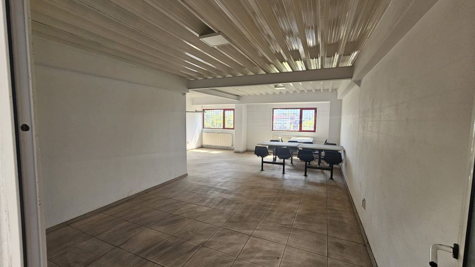 Hala industrială– 1.800 mp + birouri 400 mp | DN73, Maracineni - Poză 4