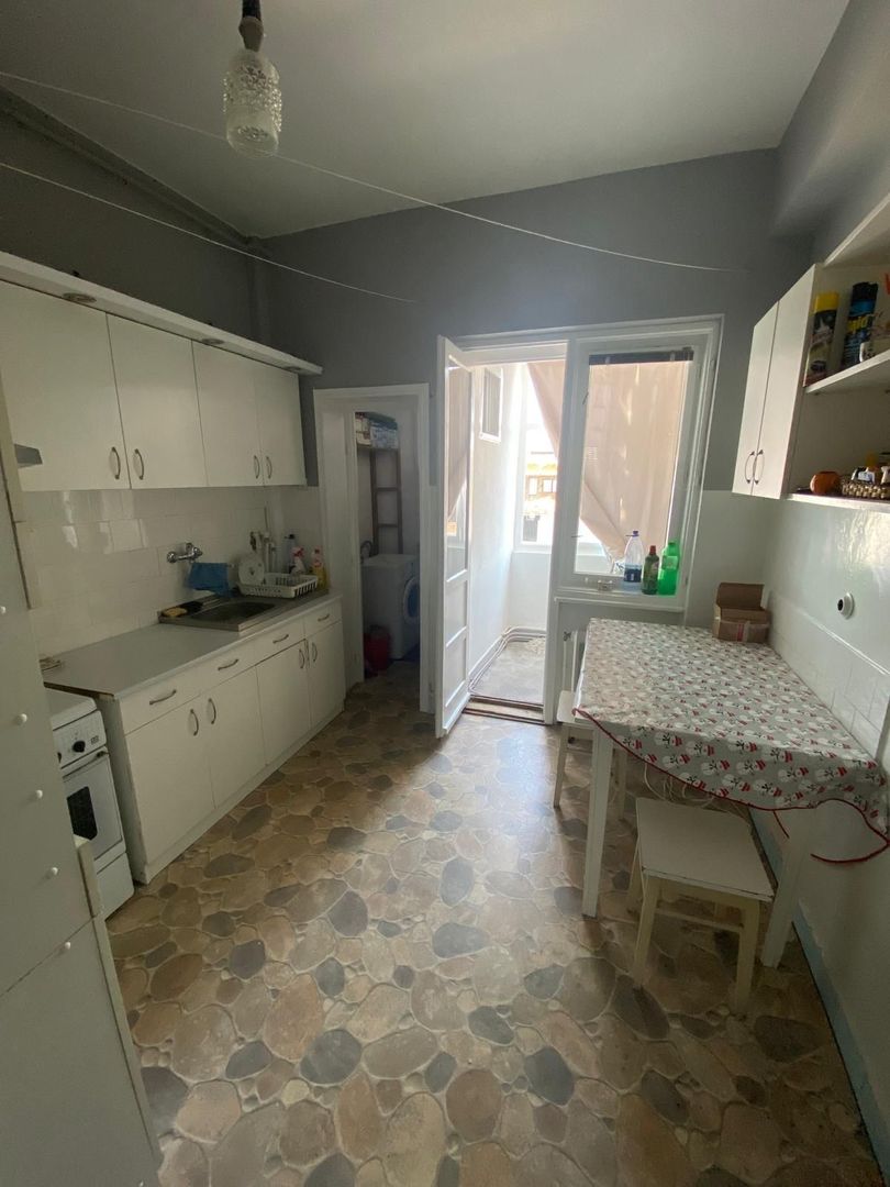 BRASADAS vinde ap cu 3 cam și garaj Piata Mare. - Poză 4