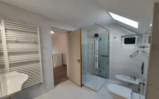 Vila deosebita în loc Simeria, zona ultracentrala - Poză 11
