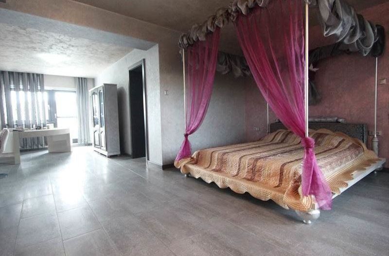 Casă / Vilă cu 7 camere în zona Lipovei - Poză 5