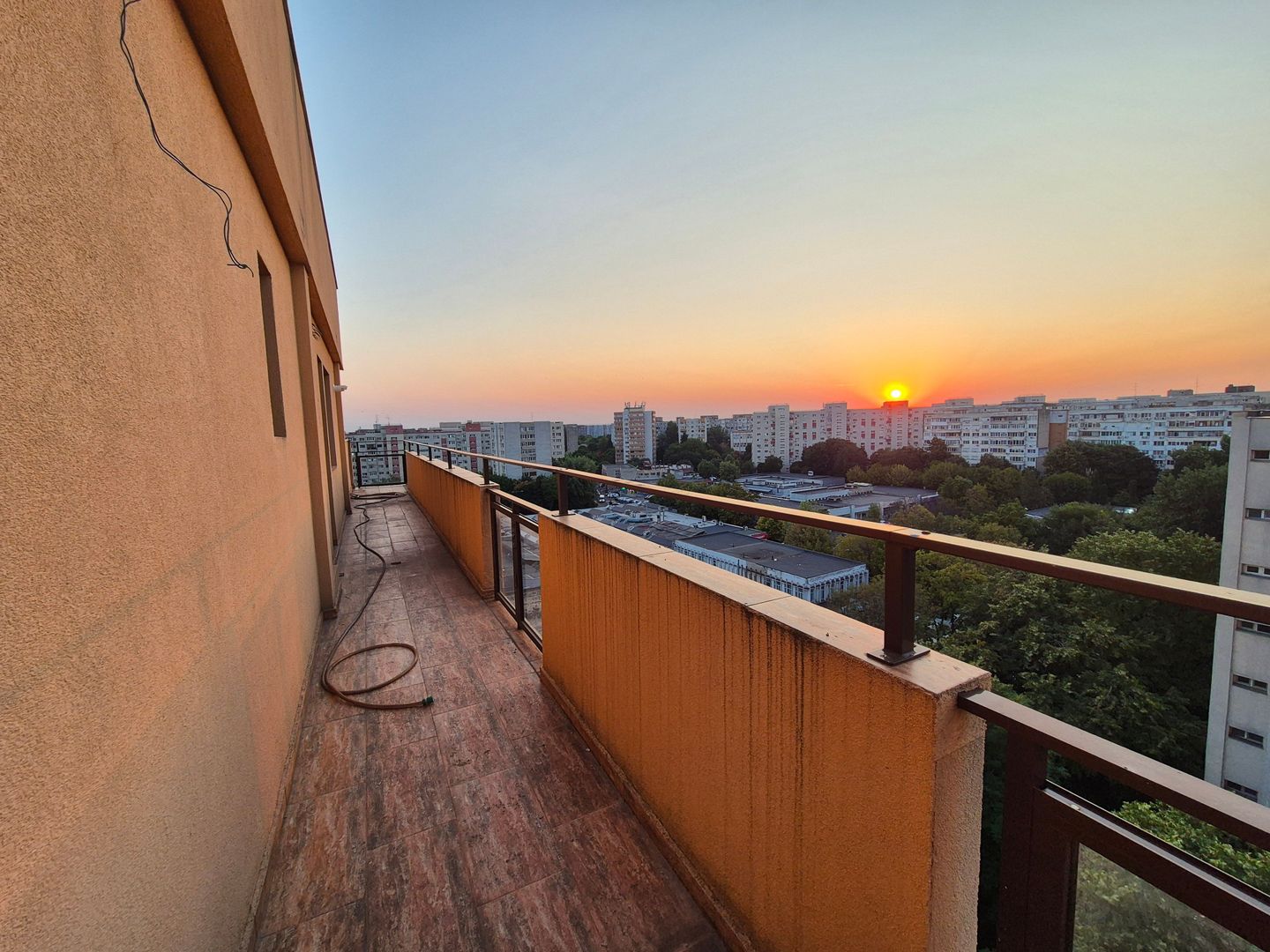 Penthouse 104,97 mp + 192,81 mp terase - piata Sudului - Poză 15