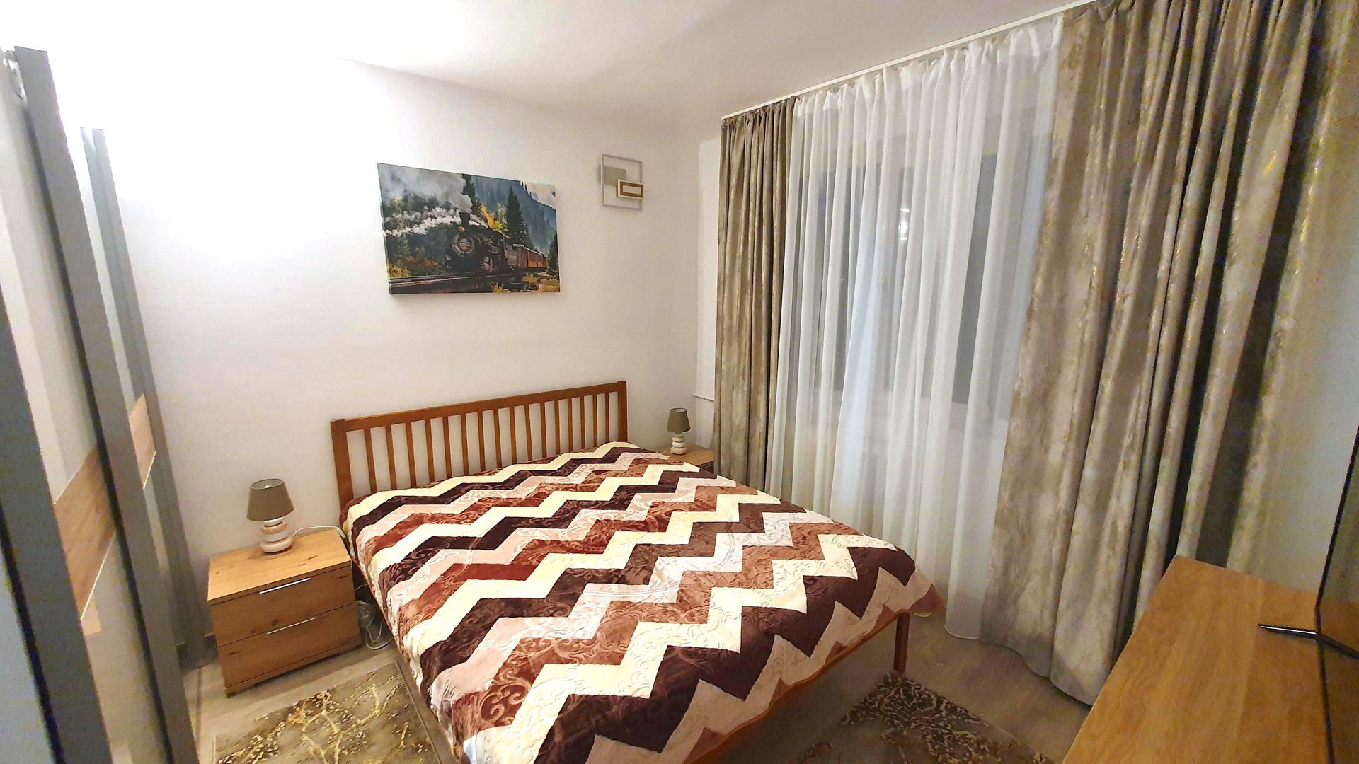🚇 Închiriez Apartament cu 2 camere, 50 m de metrou 1 Decembrie - Poză 4