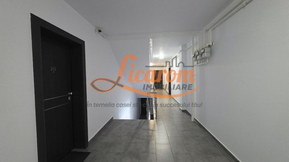 Apartament 2 camere, mobilat, lift, parcare, animale,Cristian BV - Poză 13