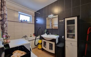 Apartament elegant cu 2 camere și terasă, Andrei Mureșanu. - Poză 7