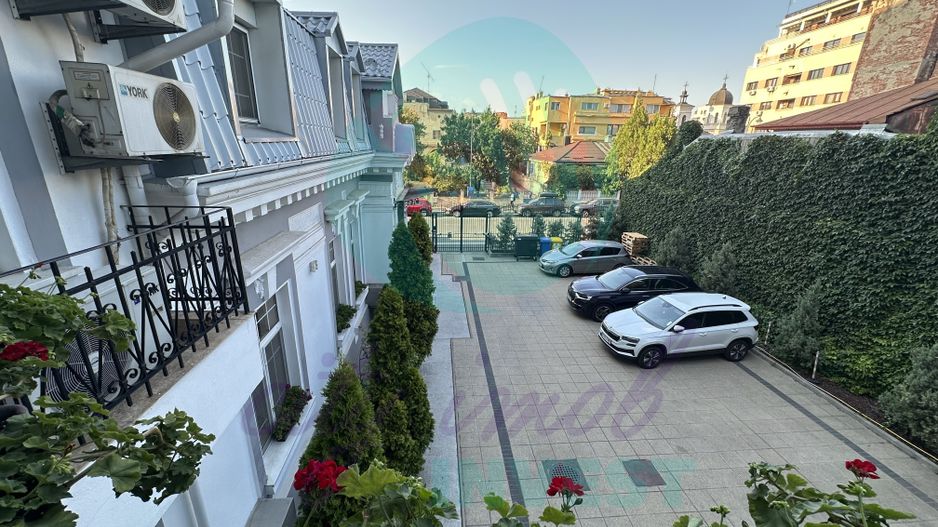 Casă renovată și consolidată, ideală pentru birouri sau activități comerciale - Poză 22