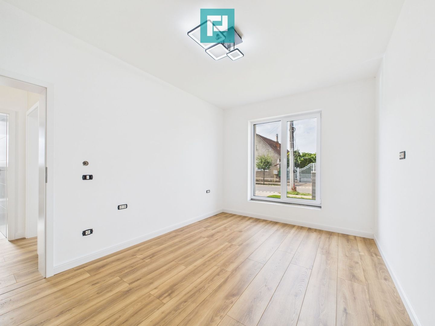 Duplex modern  – la doar 4 km de Timișoara - Poză 14