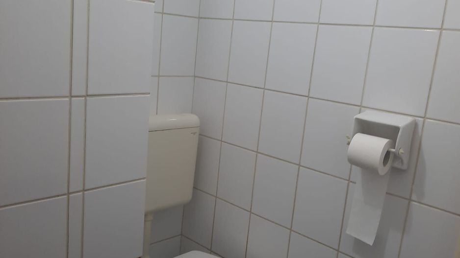 Apartament 3  cam Pta Centrala,et 4/7 - Poză 2