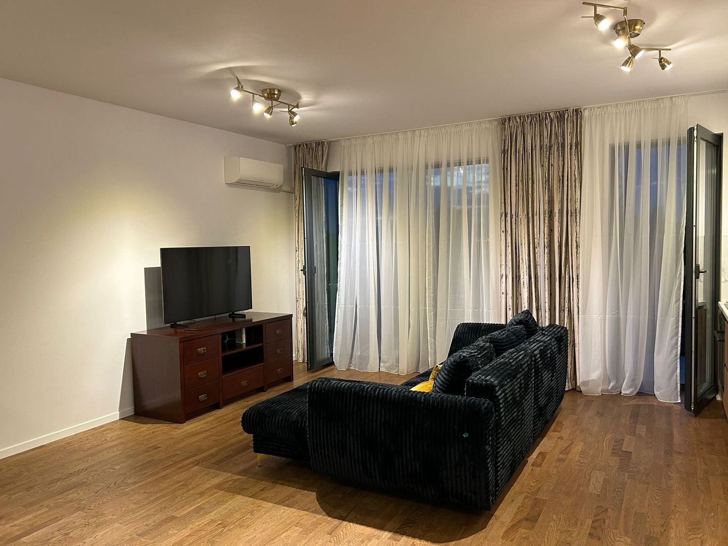 Apartament 2 camere -Paltim - Poză 3
