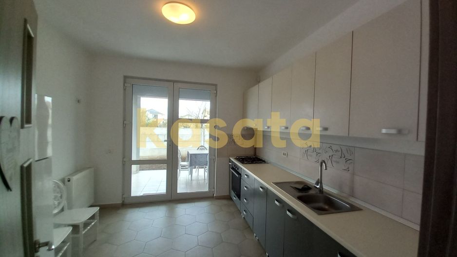 Vilă Modernă 4 Camere | Curte Privată | Zonă Excelentă & Facilități - Poză 6