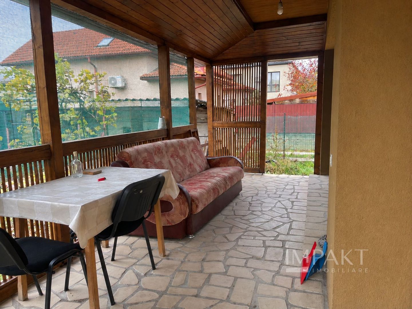 Casă tip duplex cu 5 camere, 2 băi, terasă și 4 locuri de parcare - Poză 16