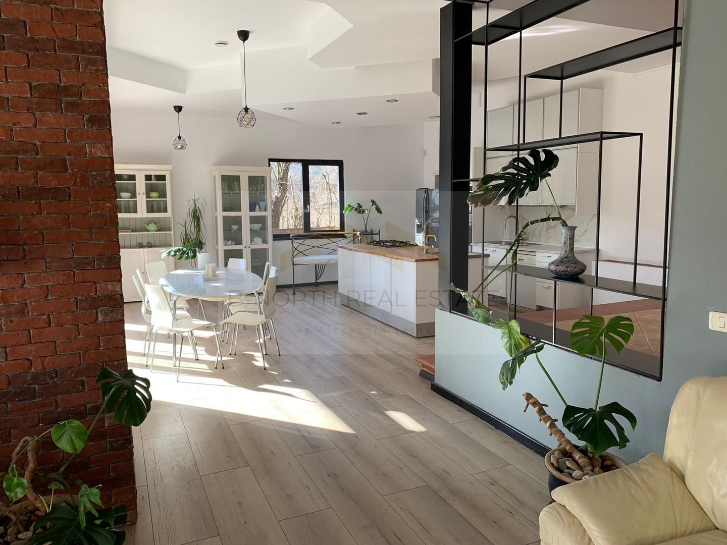 Reședință exclusivistă cu deschidere la Lacul Scroviștea - Poză 18