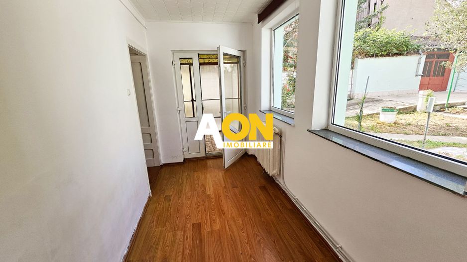 Casa 5 camere, 369 mp teren, zona Centru, pretabila pentru birouri - Poză 17