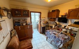 Decomandat. La 2 pasi de Shopping City. 2 bai - Poză 4