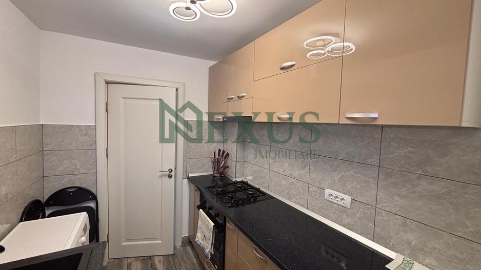 Apartament cu 2 camere, renovat complet, str.Libertății, Moinesti - Poză 12