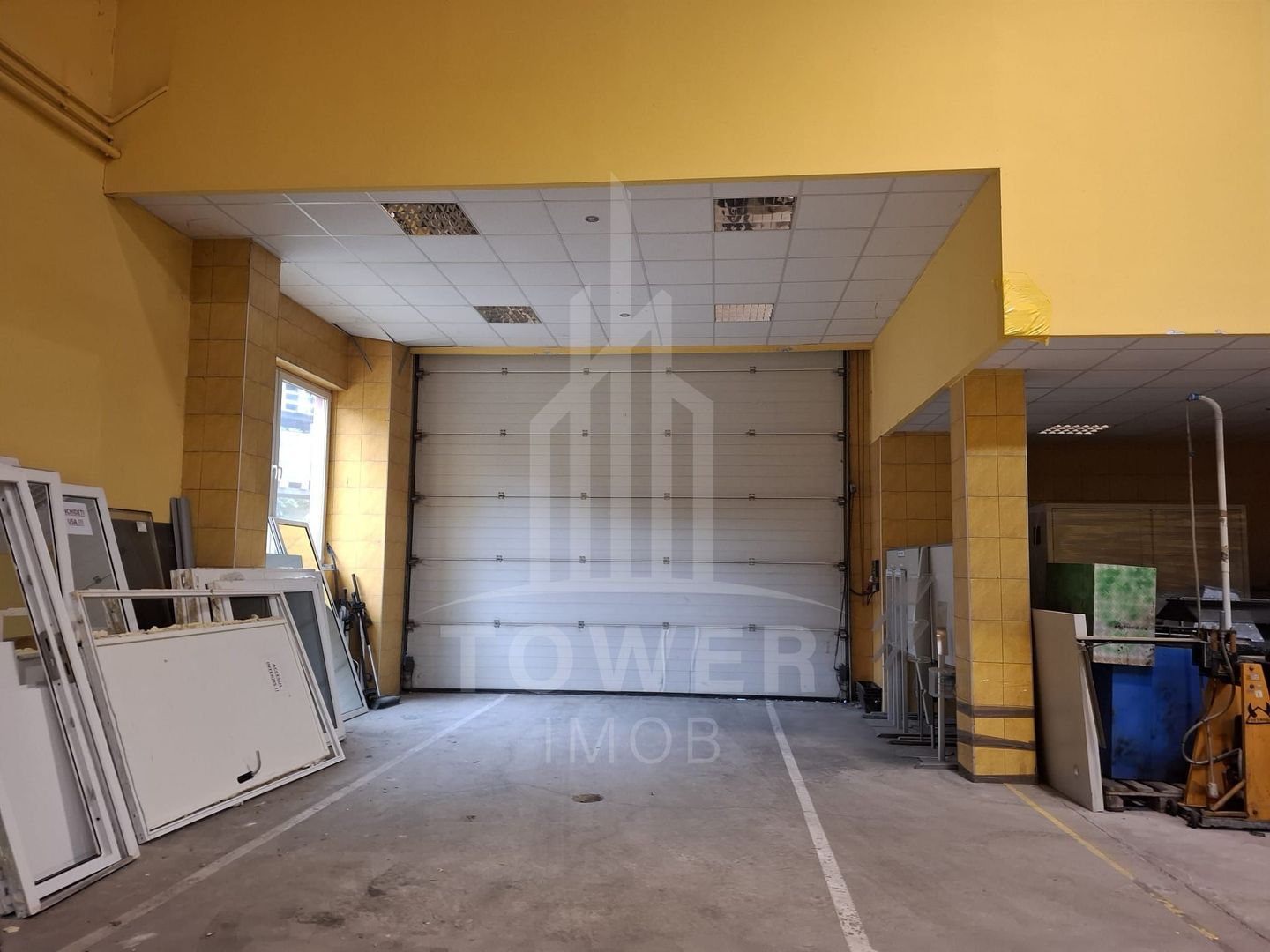 Hală + spații de birouri + apartament - Poză 5