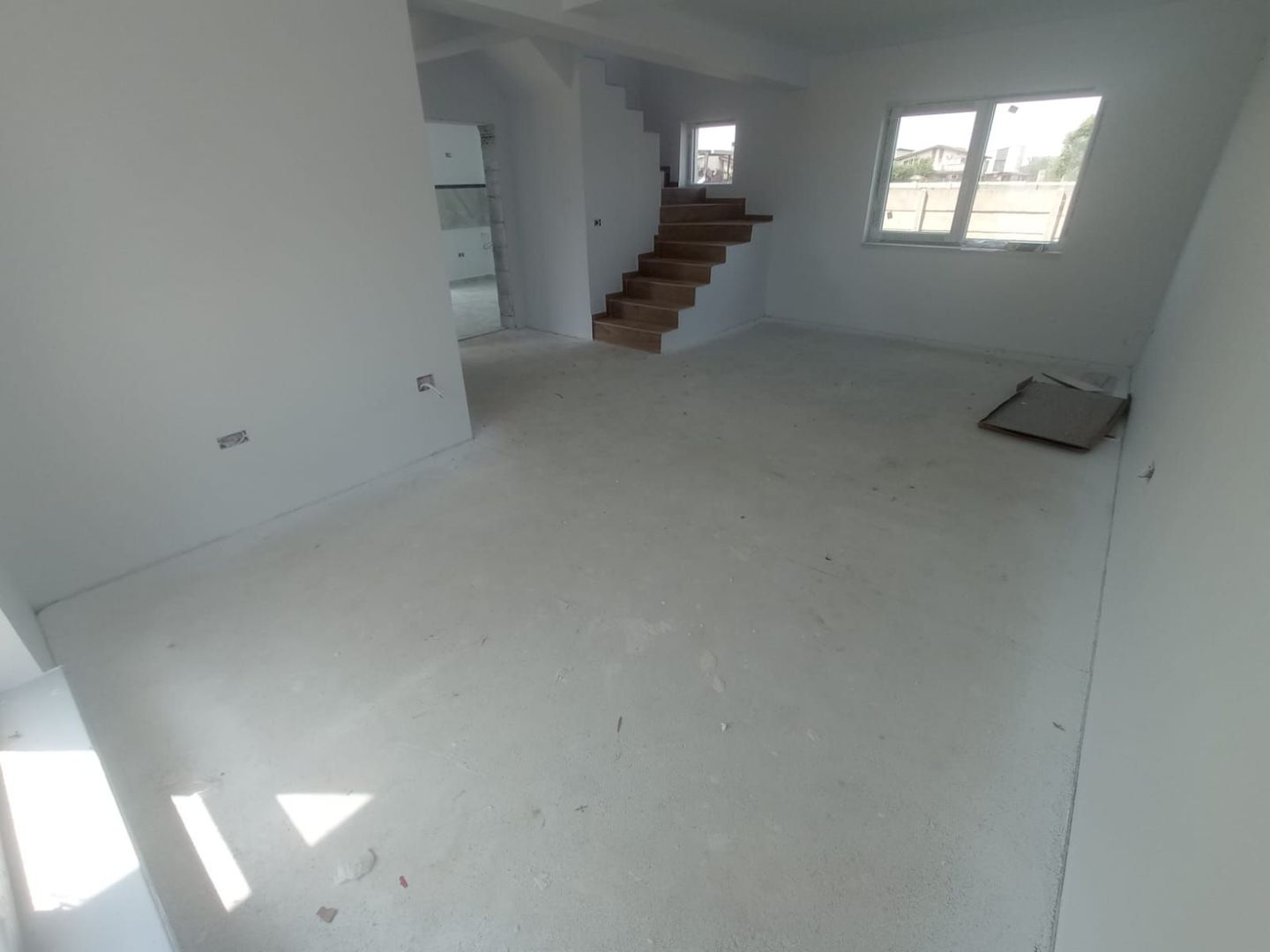 CASA INDIVIDUALA DOMNESTI, 4 CAMERE, 120 MP UTILI, GARAJ, COMIS 0% - Poză 23